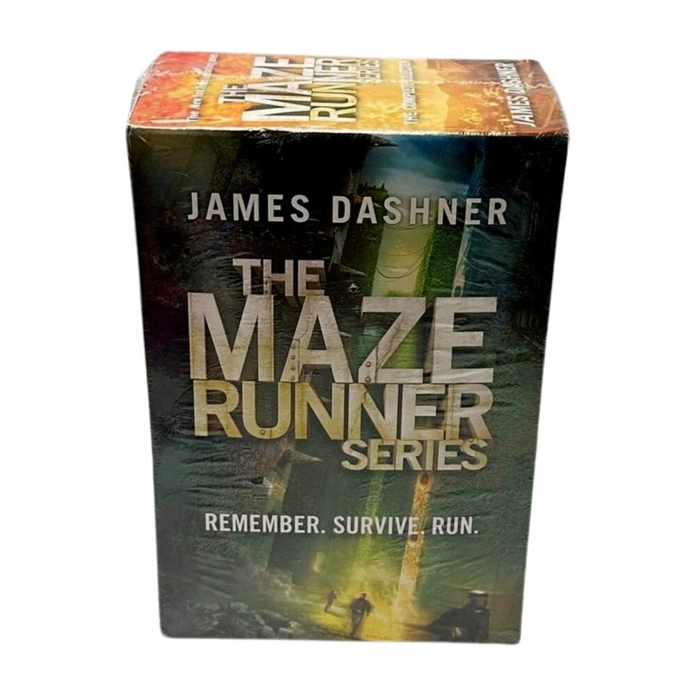 Maze Runner Boxset 4 Volume  Childrens Books PB James Dashner New Sealed